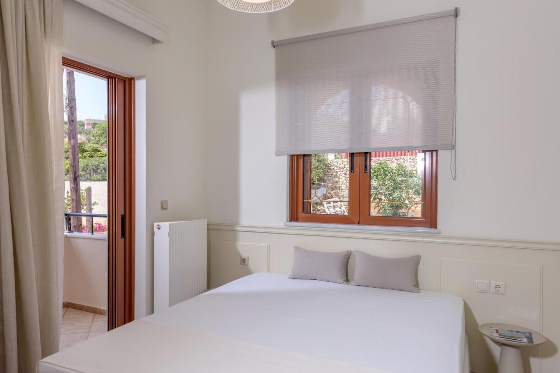 Villa Araucaria - Private Pool, Jacuzzi, Sea View 레팀노 외부 사진